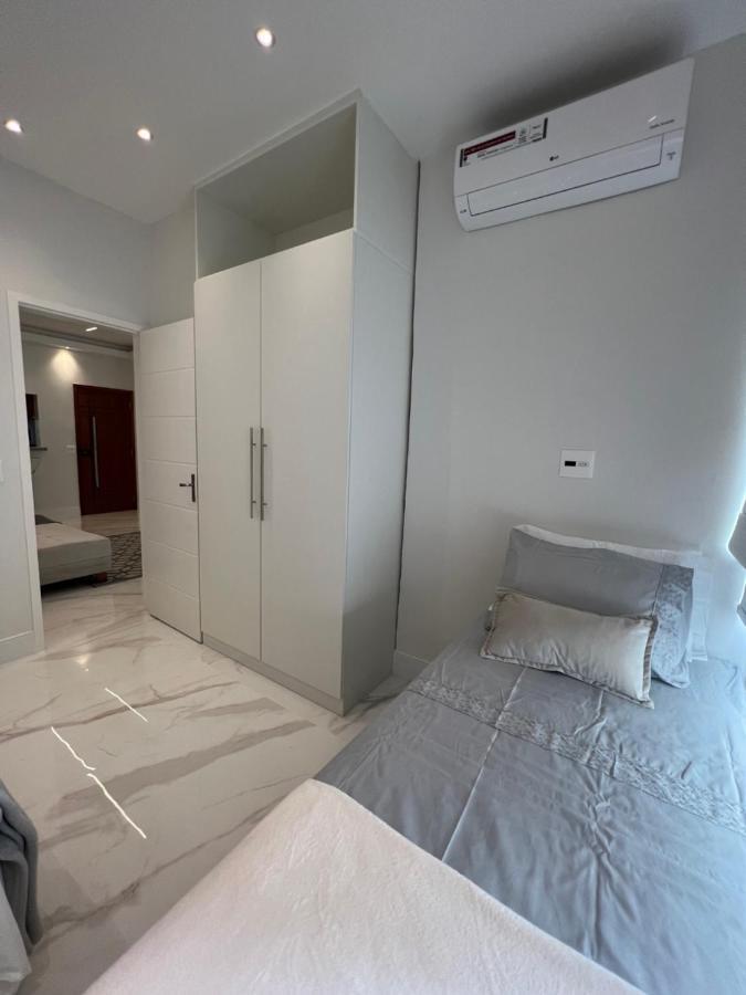 Maravilhoso De 2 Quartos Em Copacabana Quadra Da Apartamento Rio de Janeiro