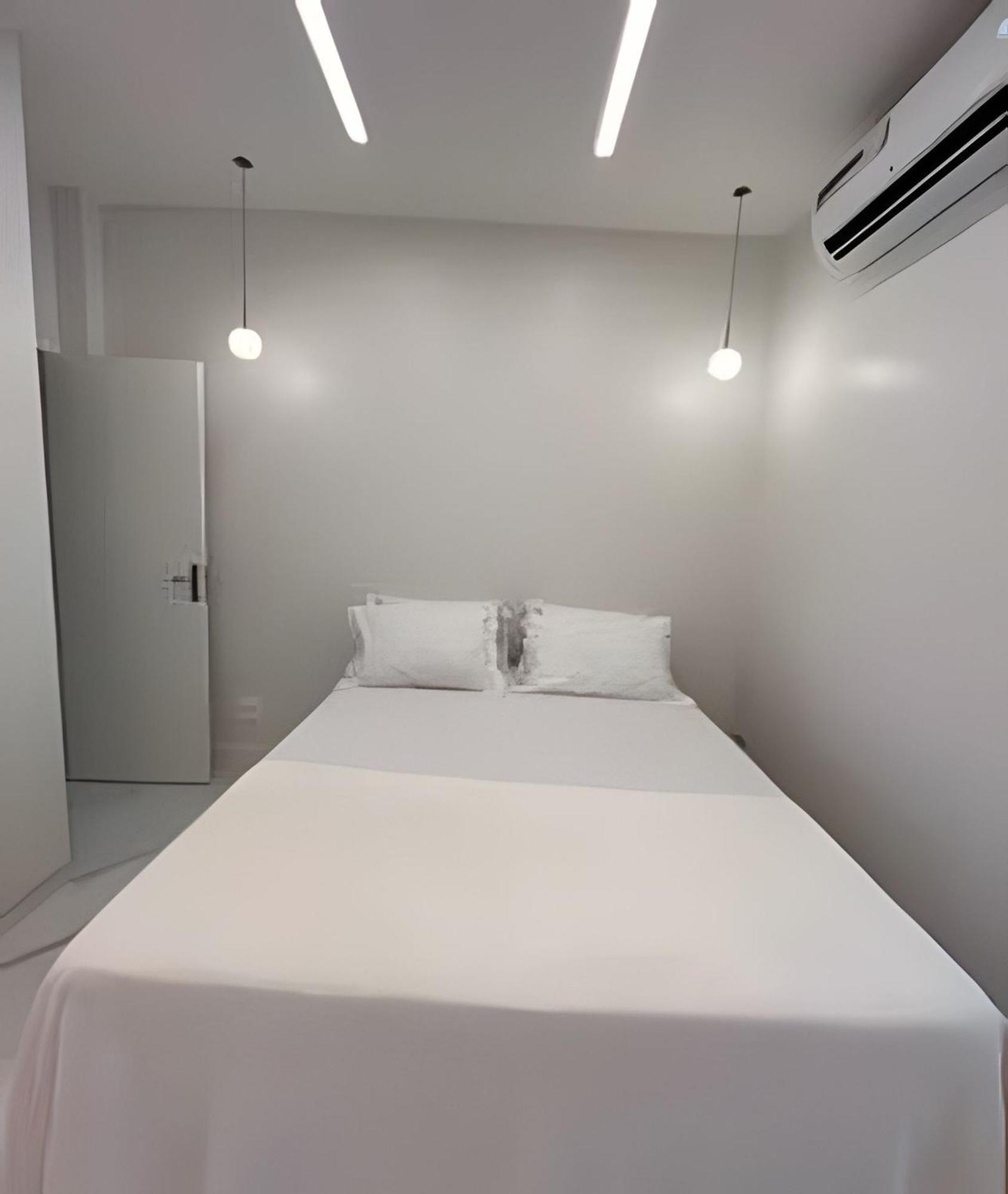Maravilhoso De 2 Quartos Em Copacabana Quadra Da Apartamento Rio de Janeiro