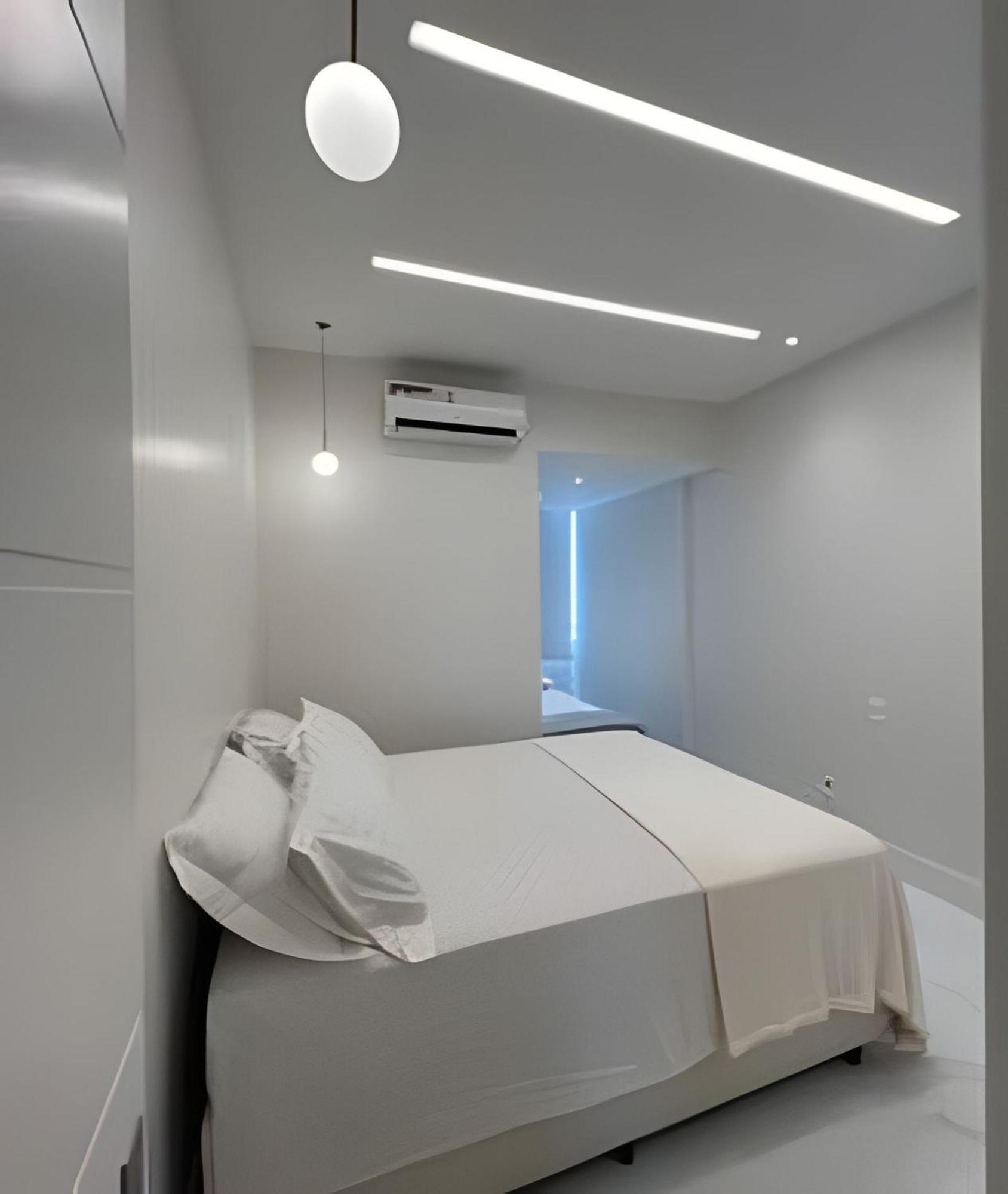 Maravilhoso De 2 Quartos Em Copacabana Quadra Da Apartamento *