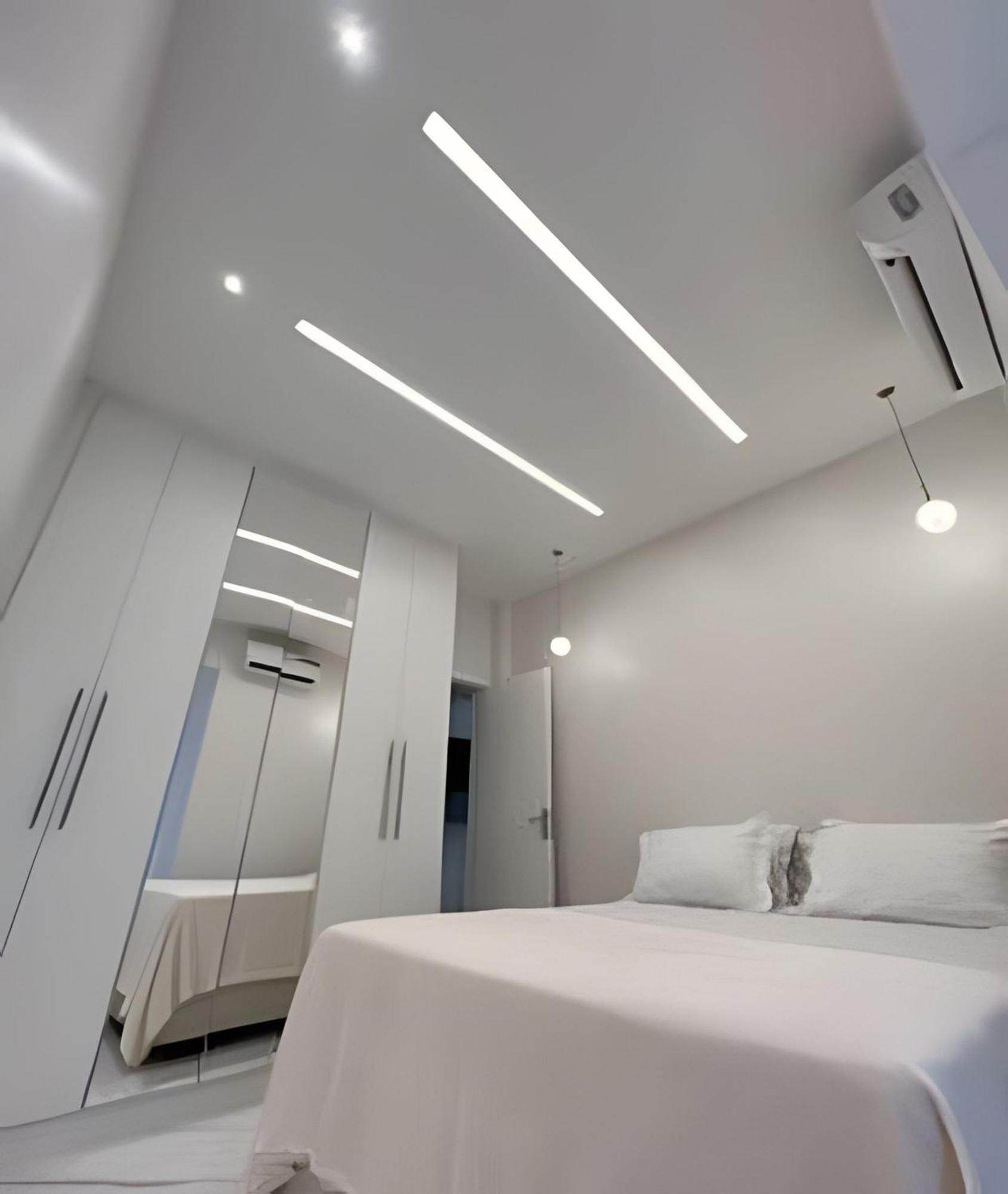 Maravilhoso De 2 Quartos Em Copacabana Quadra Da Apartamento *